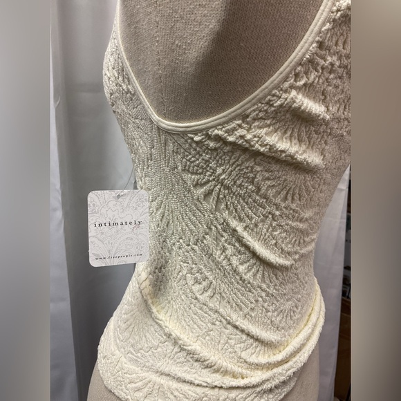 Free People x Intimately Top in Ivory - Picture 6 of 7